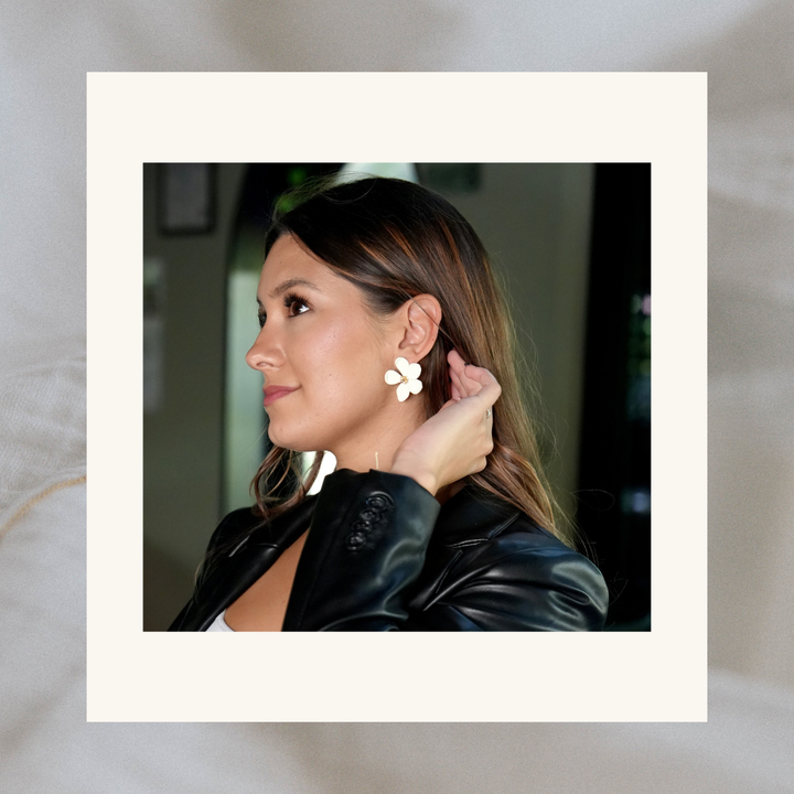 Evelyn Flower Earrings